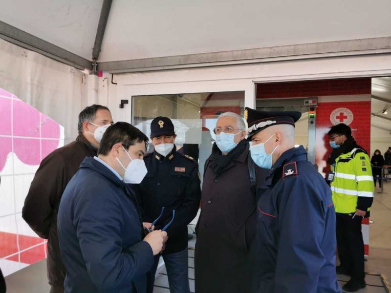d'amato centro vaccinale hub fiumicino