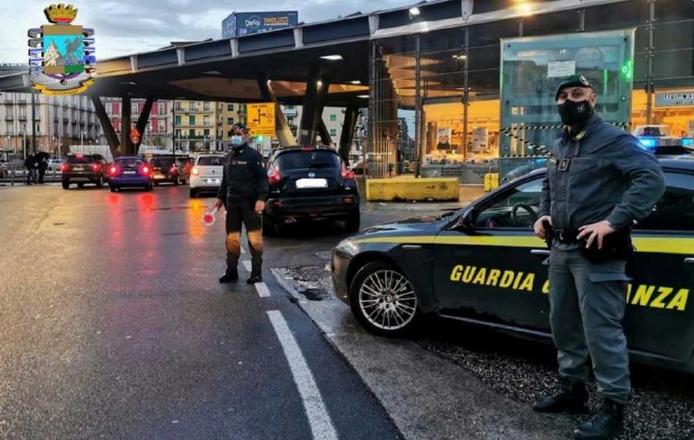 finanza posto blocco finanza posto blocco