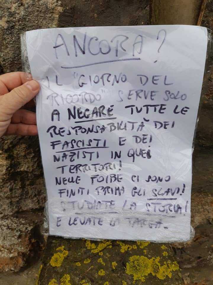 volatino negazionista foibe tolfa