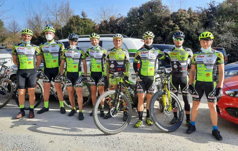 A Viterbo la Mtb Santa Marinella-Cicli Montanini terza miglior squadra alla Cimina Cup
