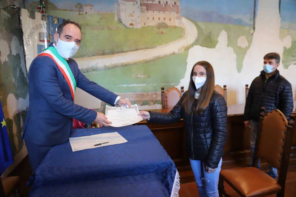 Sara Mihaela Cojocaru cittadinanza italiana allumiere