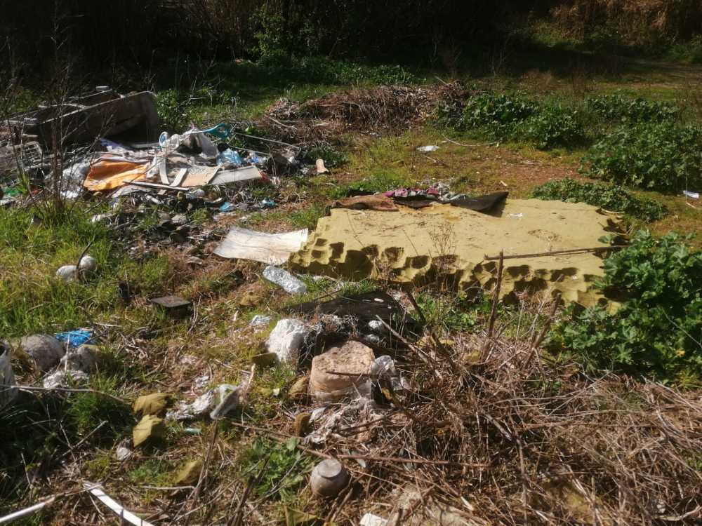 discarica abusiva parco tevere