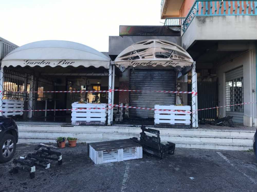 Il locale incendiato a Colleferro (3)