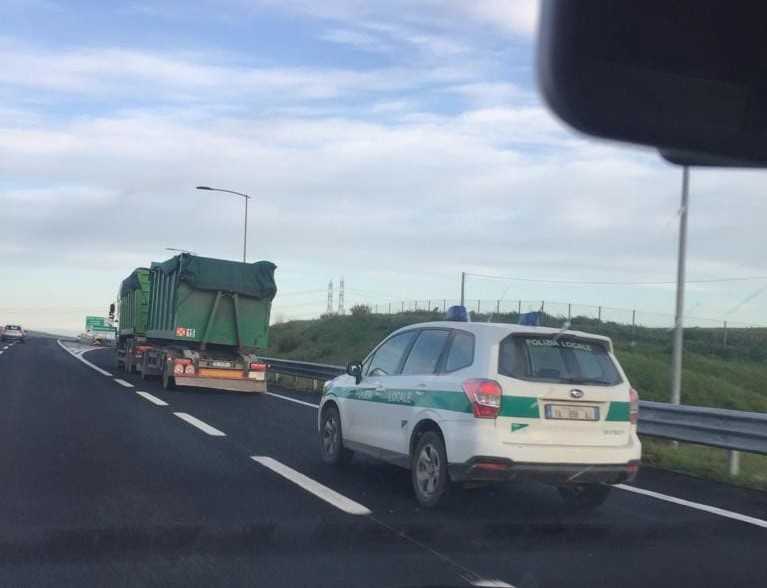 camion rifiuti civitavecchia città metro 1