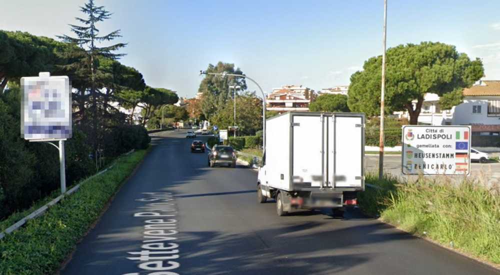 cartelloni pubblicitari ingresso ladispoli plance cartelloni pubblicitari ingresso ladispoli plance