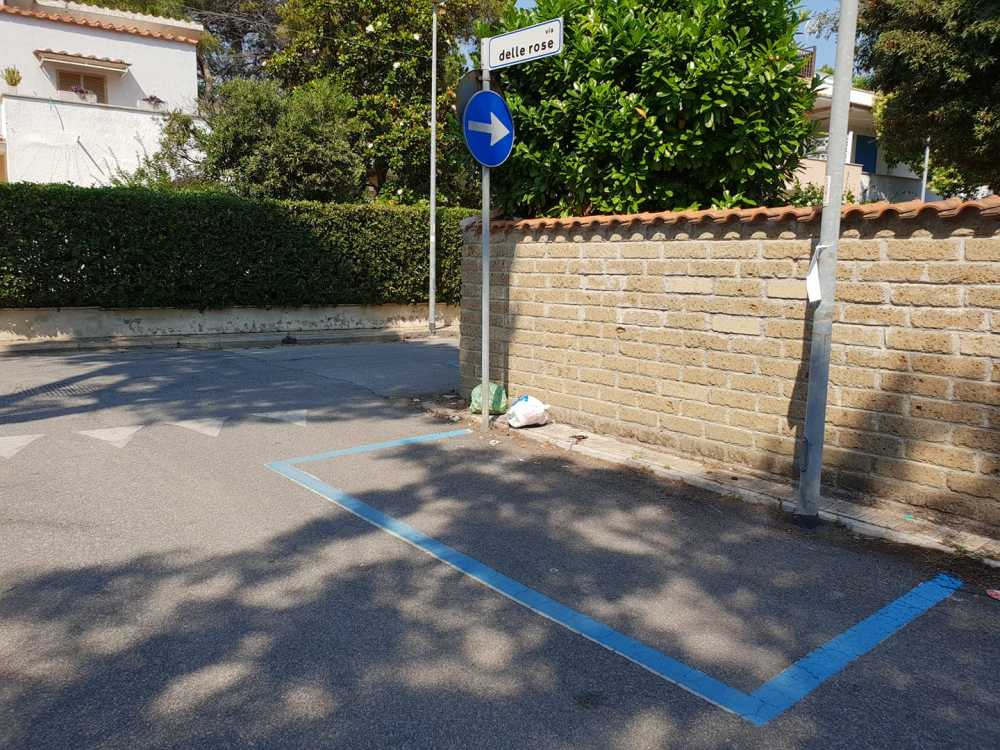 parcheggi strisce blu santa severa