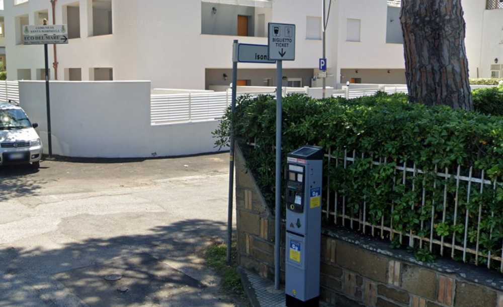 santa severa strisce parcheggi blu ticket parcometro