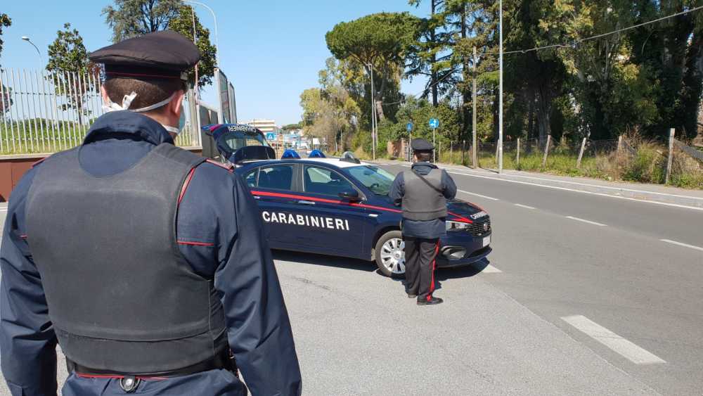 CASILINA - Una pattuglia dei Carabinieri