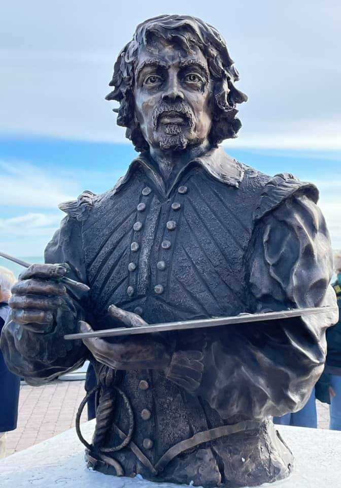 Posizionato il busto di Caravaggio a Marina di Palo - Terzo Binario News