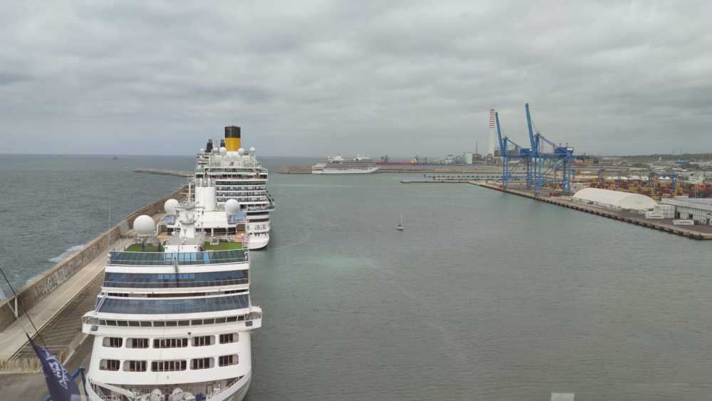 navi porto civitavecchia crociere porto 2 navi porto civitavecchia crociere porto 2