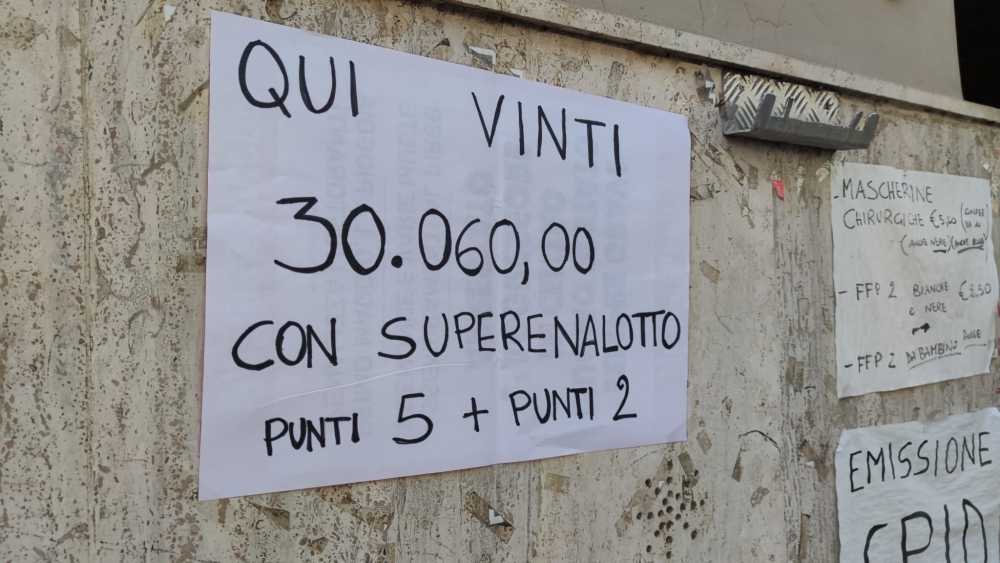 vincita superenalotto tabaccheria gaetana terzi civitavecchia franco Scardozzi (1)