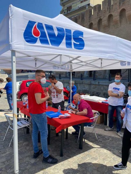 autoemoteca avis esterno