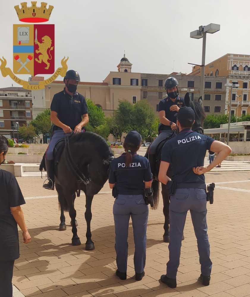 camper rosa polizia avallo civitavecchia (2)