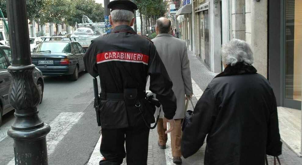carabinieri anziani