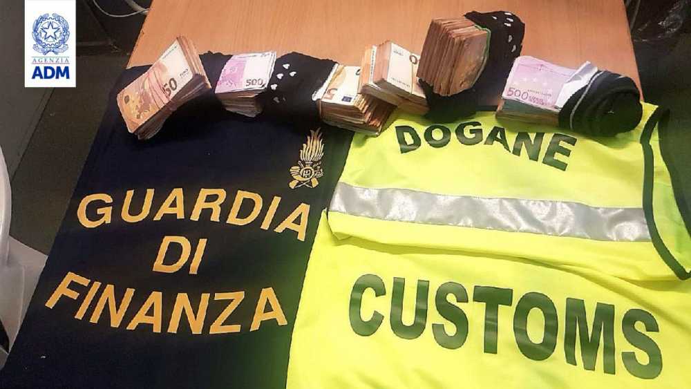 dogane finanza valuta