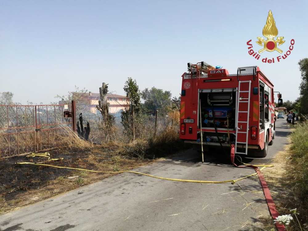 incendio bracciano vvf vigili fuoco pompieri
