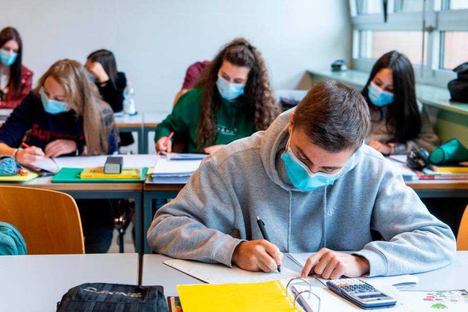 studenti mascherine