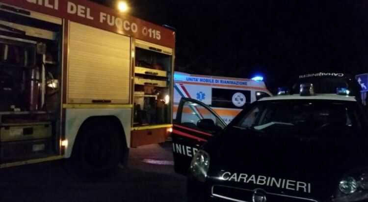 carabinieri ambulanza vigili fuoco vvf pompieri carabinieri ambulanza vigili fuoco vvf pompieri