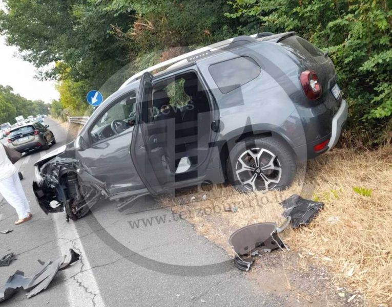 incidente aurelia marina san nicola ambulanza 2