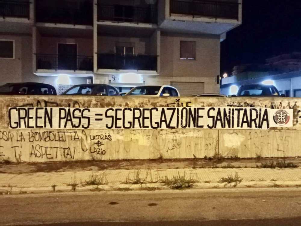 striscione casapound gren pass striscione casapound gren pass