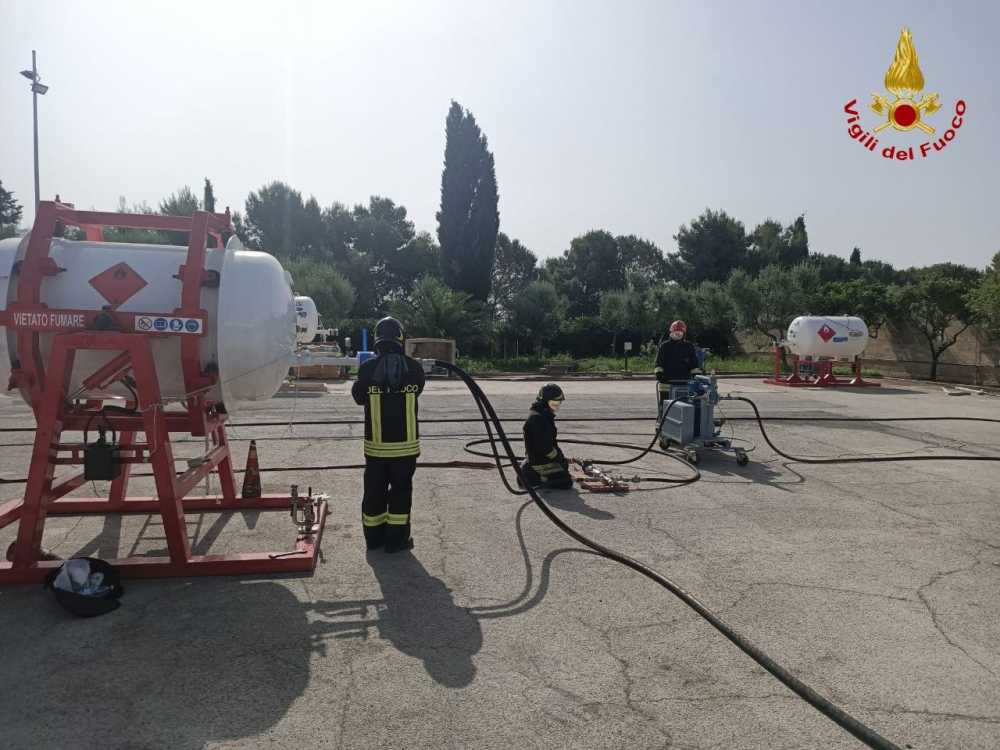 vvf vigili fuoco pompieri gas gpl