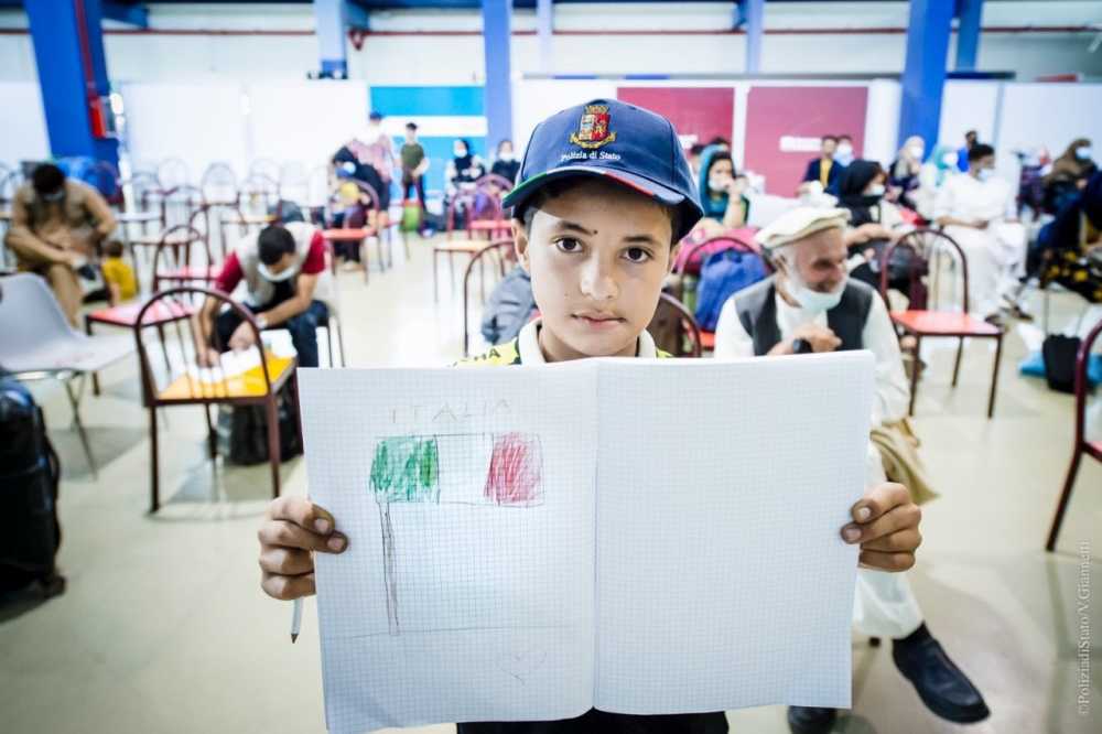 bimbo profugo afgano afghanistan