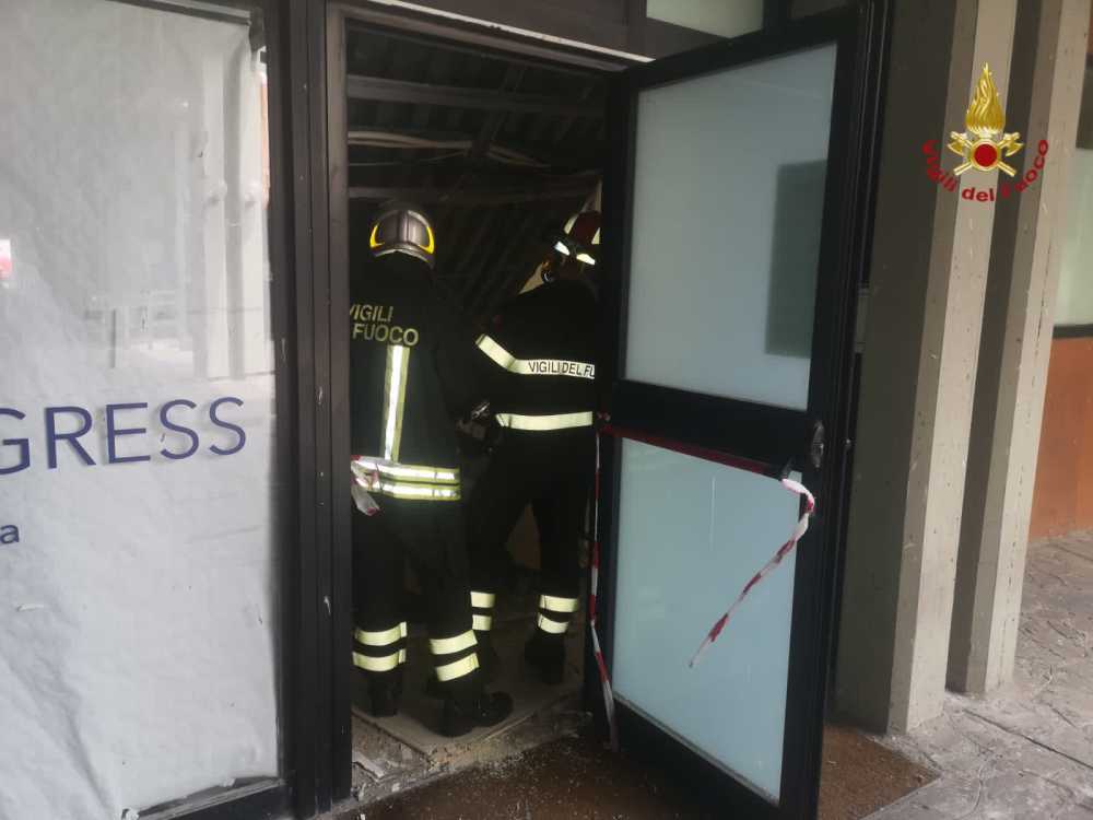 solaio laboratorio aurelio vvf vigili fuoco pompieri
