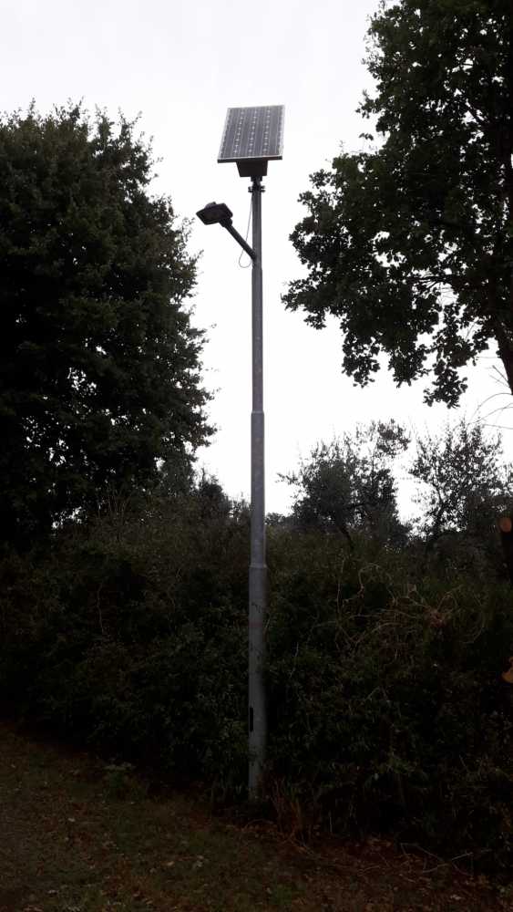 Fotovoltaico canale illuminazione led Fotovoltaico canale illuminazione led