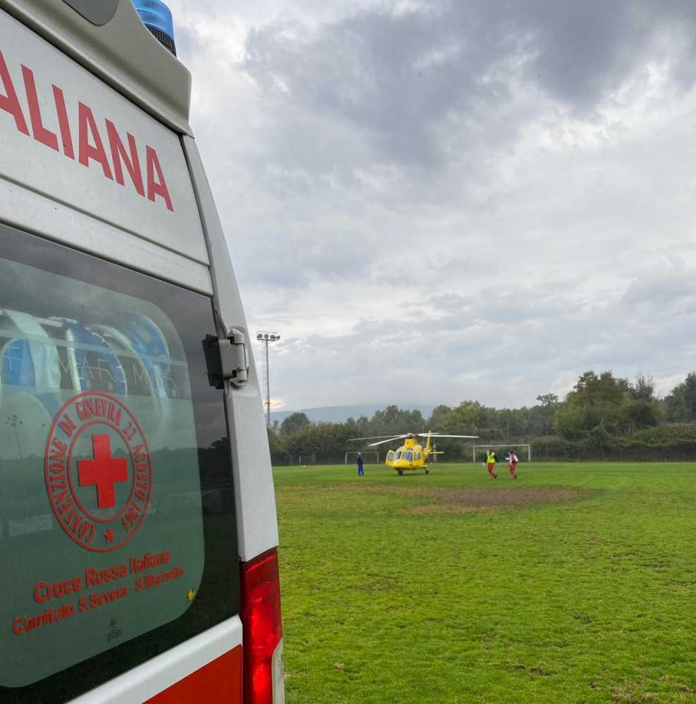 cri ambulanza elisoccorso canale cri ambulanza elisoccorso canale