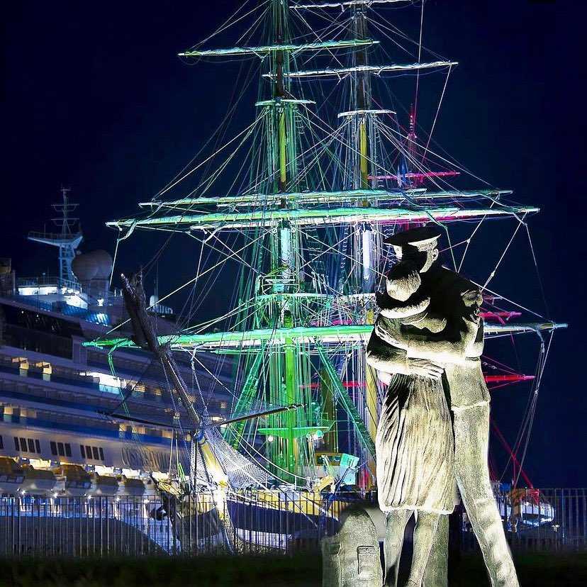 statua bacio civitavecchia vespucci statua bacio civitavecchia vespucci