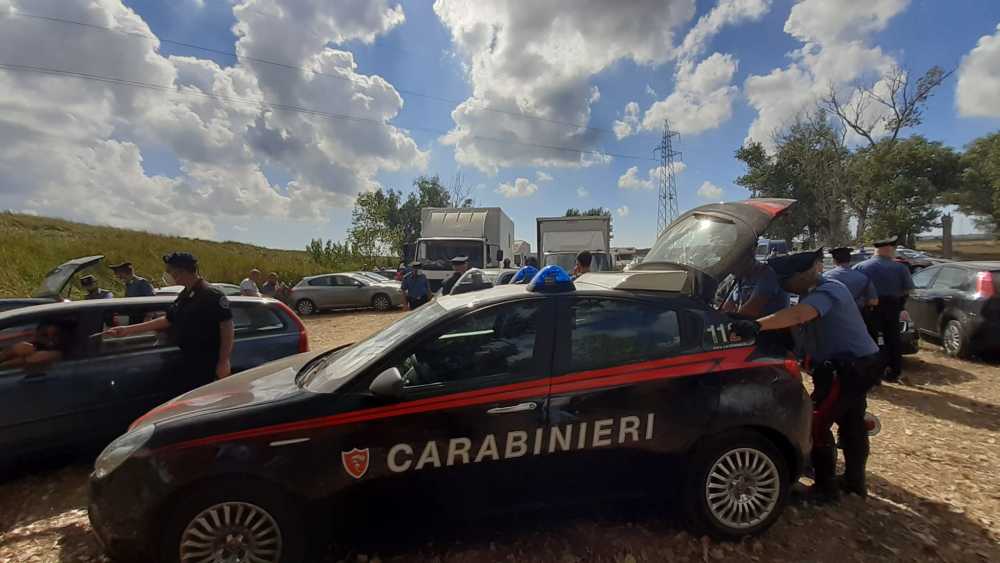 L'intervento dei Carabinieri al Rave dello scorso 3 ottobre allestito a Roma tra Ponte Galeria e Vitinia (3)