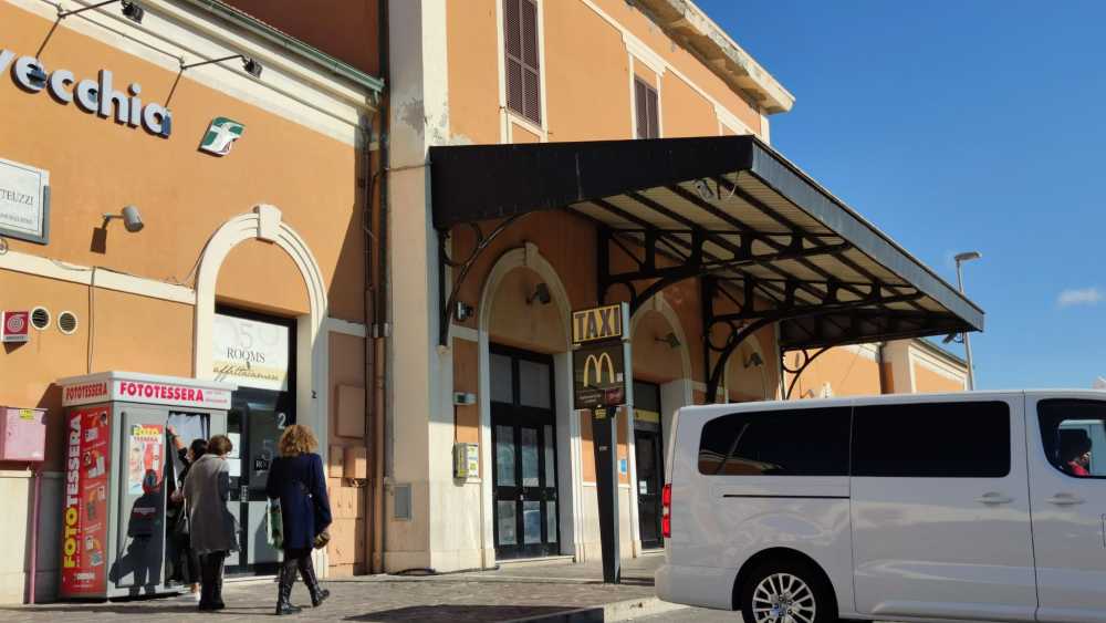 taxi stazione civitavecchia 2
