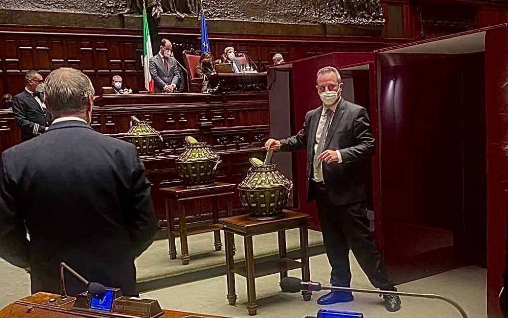 Battilocchio vota la Presidenza della Repubblica