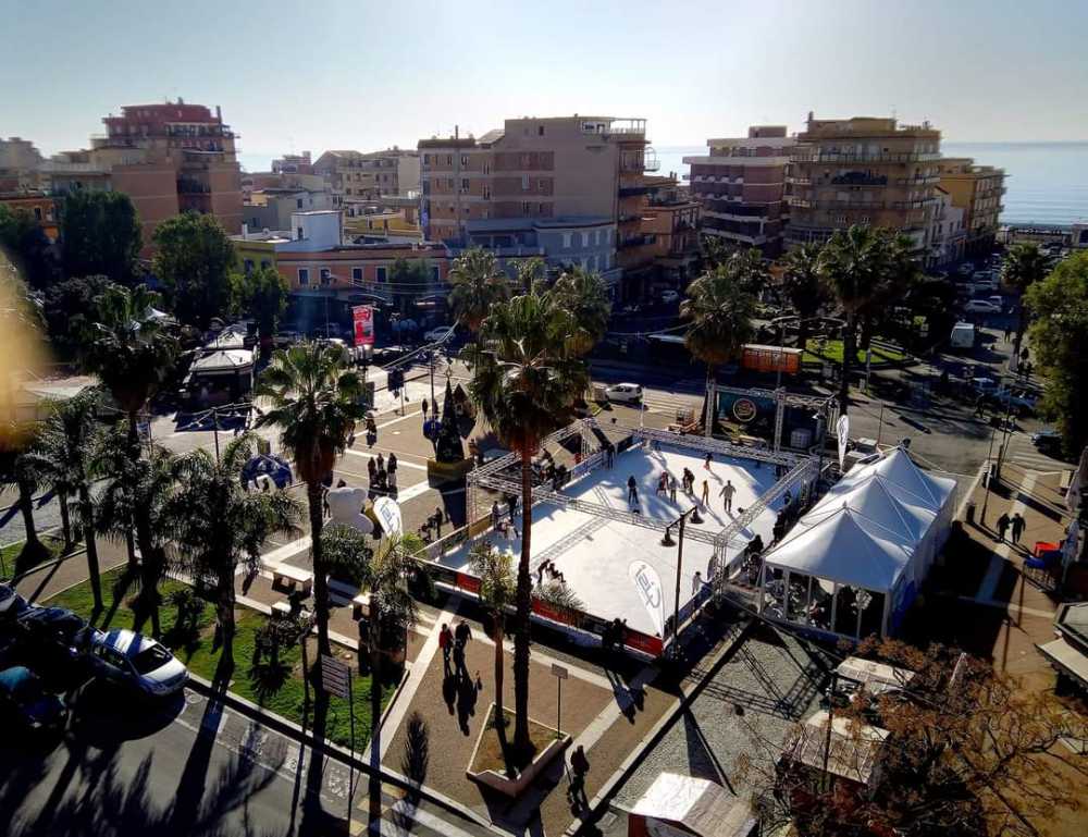 ladispoli piazza rossellini alto