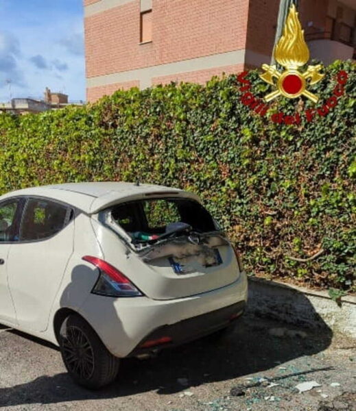 vigili fuoco pompieri civitavecchia auto