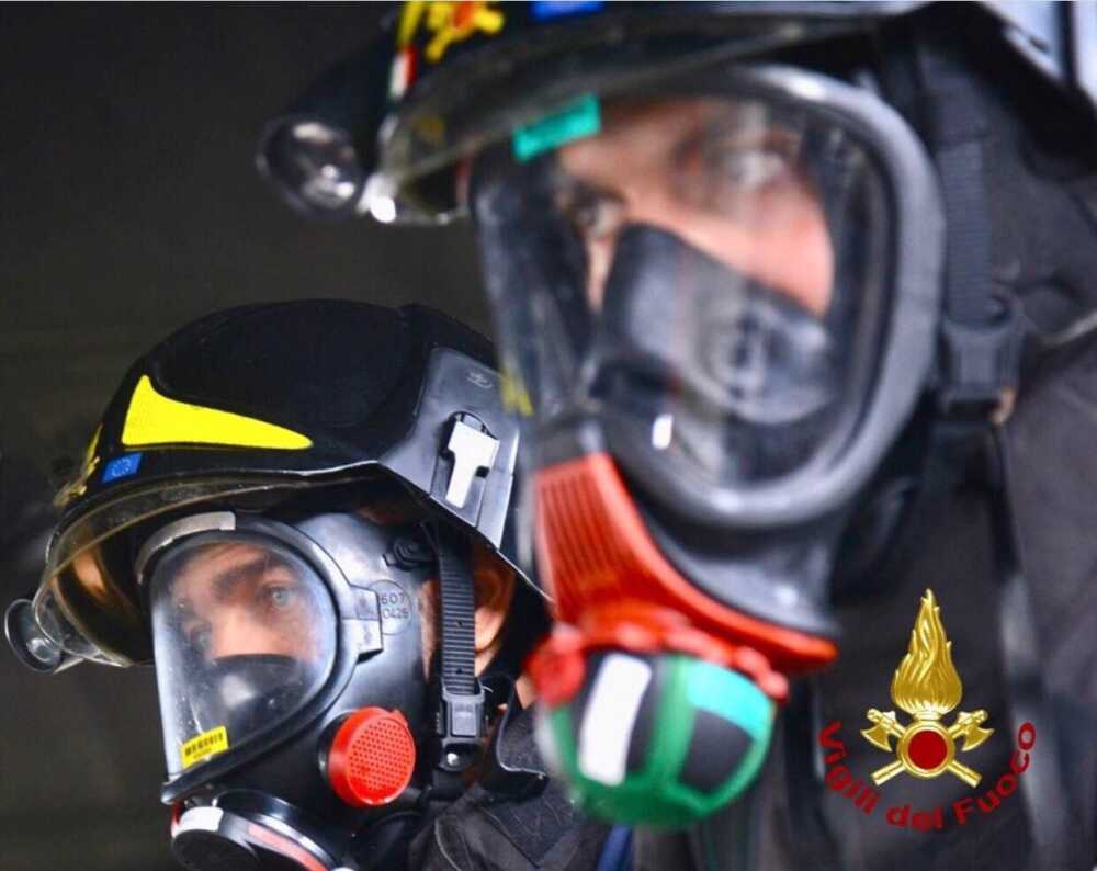vvf vigili fuoco maschere pompieri