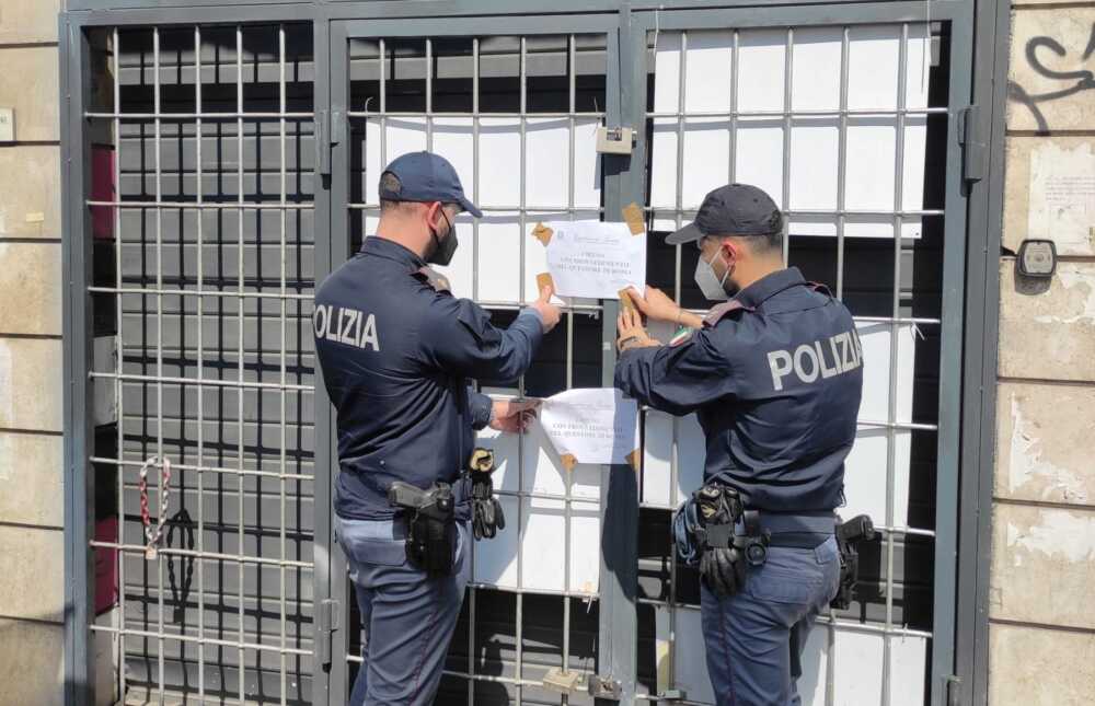 bar torpignattara polizia chiuso sigilli