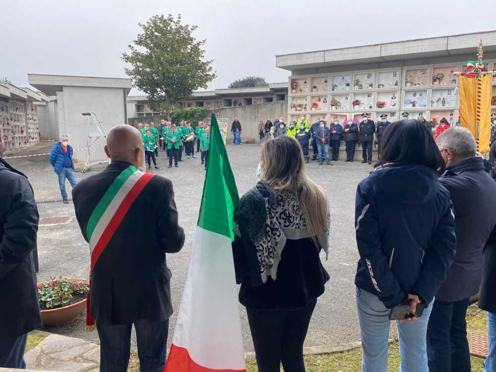 cimitero vignali cerimonia vittime covid cerveteri 2