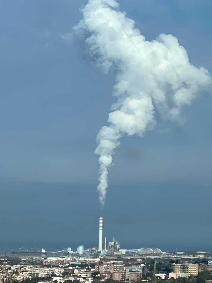 fumo centrale torre nord fumo centrale torre nord