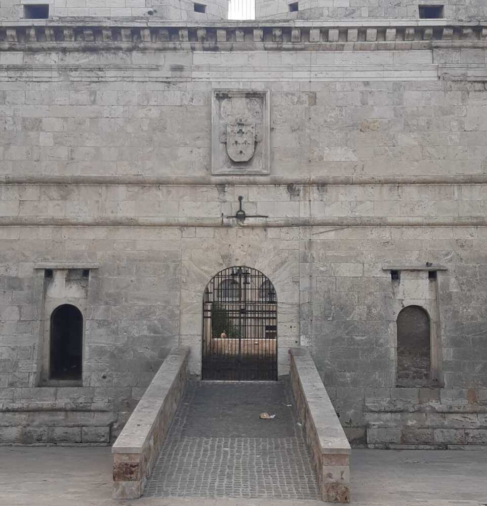 ingresso forte michelangelo maschio ingresso forte michelangelo maschio