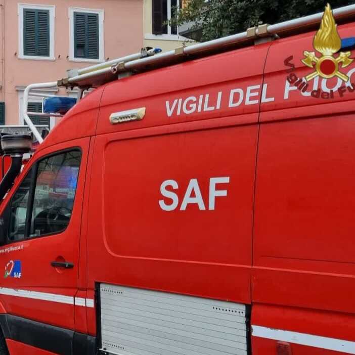vigili fuoco vvf pompieri saf vigili fuoco vvf pompieri saf