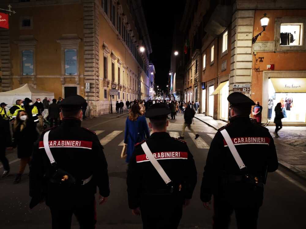 GRUPPO RM - Controlli Movida carabinieri (2)