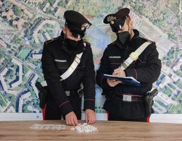 GRUPPO RM - Le dosi di cocaina sequestrate dai Carabinieri (1)