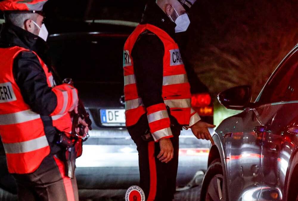 Movida a Roma, Castelli e Bracciano: 5 denunce dei Carabinieri, controllati 30 esercizi e 578 persone