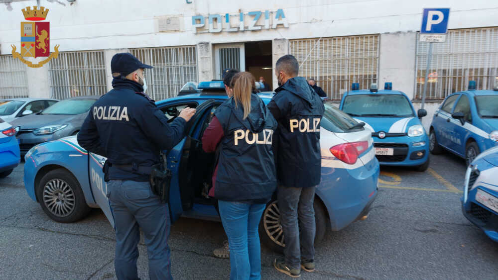 polizia arresti (3) polizia arresti