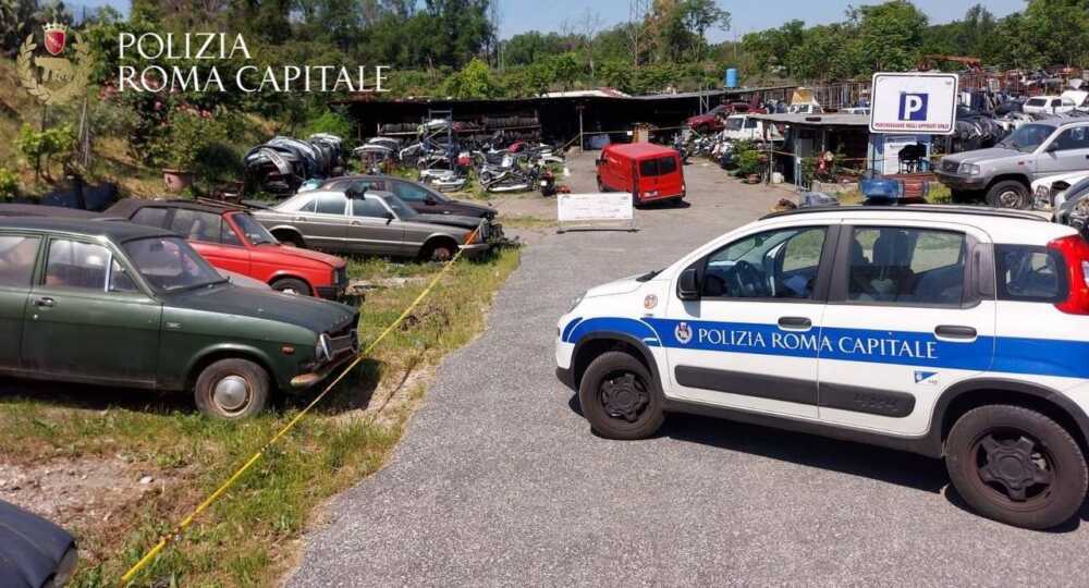 Autodemolitore sequestrato Polizia Locale (1)