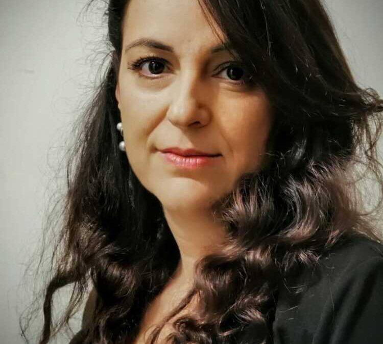 Il bombardamento sugli elettori di Ladispoli e Cerveteri: il parere dell’esperta