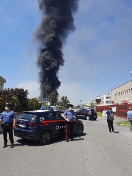 incendio vernici monterotondo carabinieri