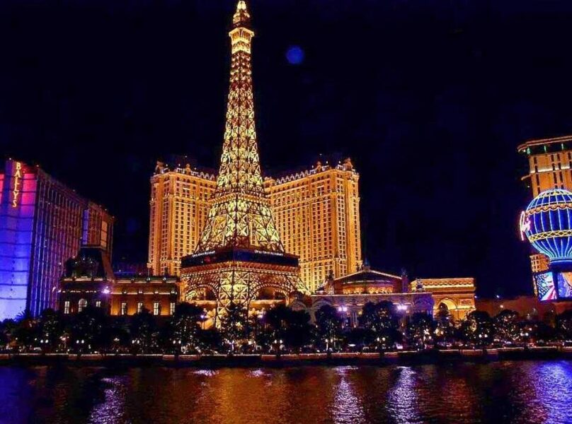 las vegas torre eiffel