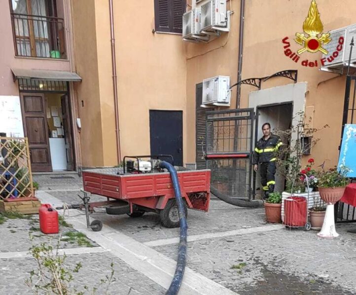 negozio allagato ghetto civitavecchia (2)